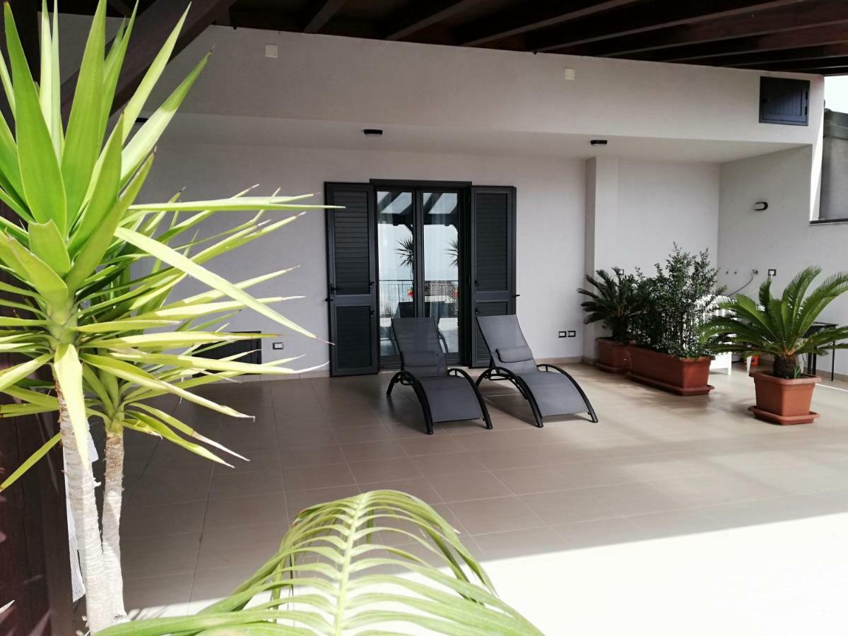 Appartamento Gambero Beach Santa Teresa Di Riva Esterno foto